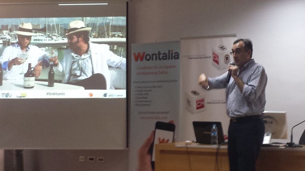 Miguel López en el Iday en Alicante con su ponencía La Formula 1 del SEO